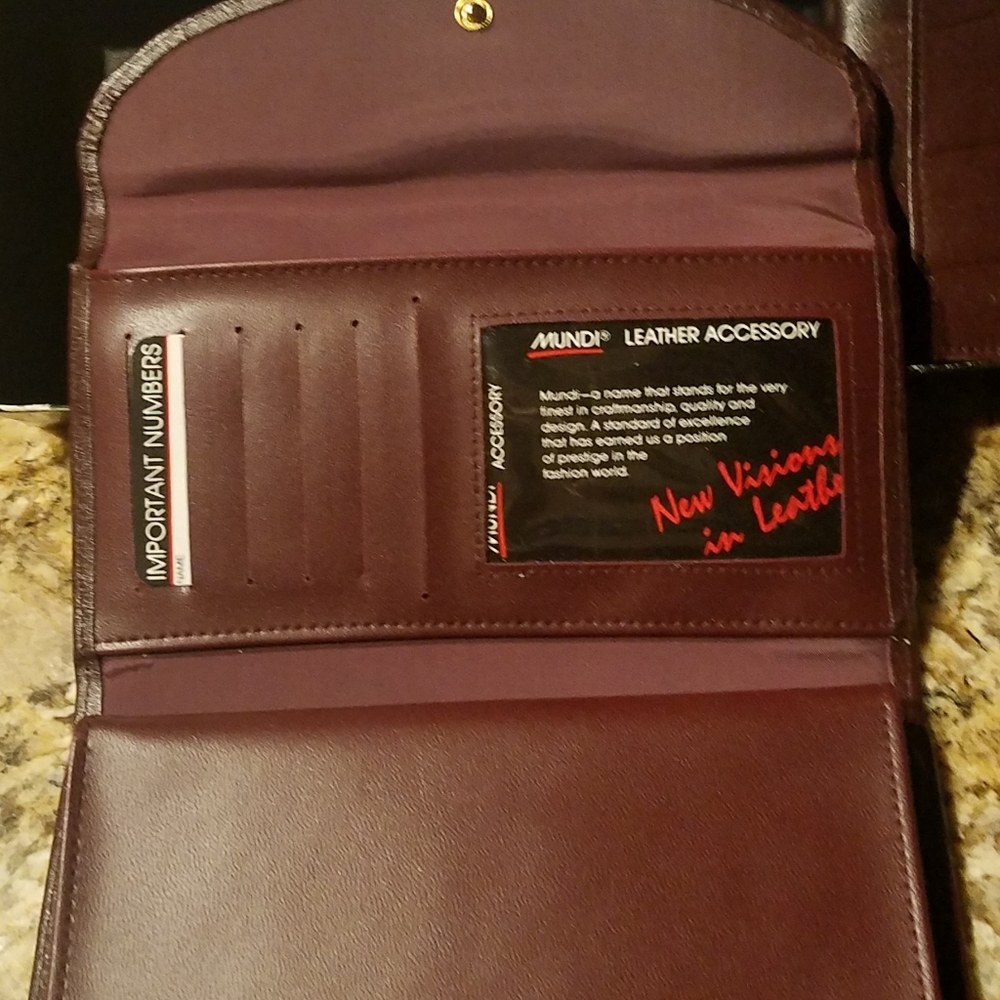NEW LEATHER WALLET - Picture 3 of 6